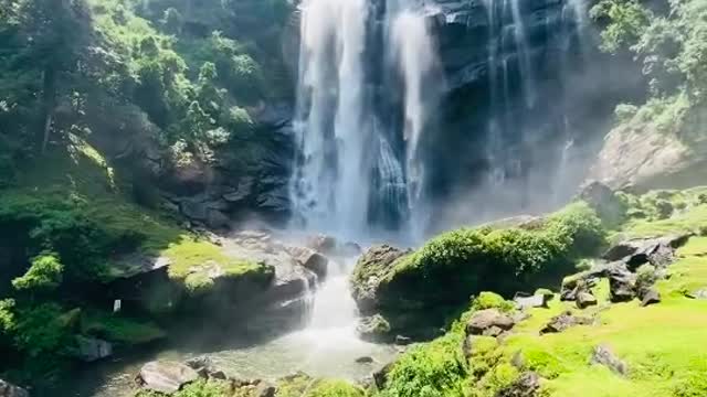 බෝඹුරු ඇල්ල - Bomburu Ella Waterfall (Nuwara Eliya) - The Widest Waterfall in Sri Lanka