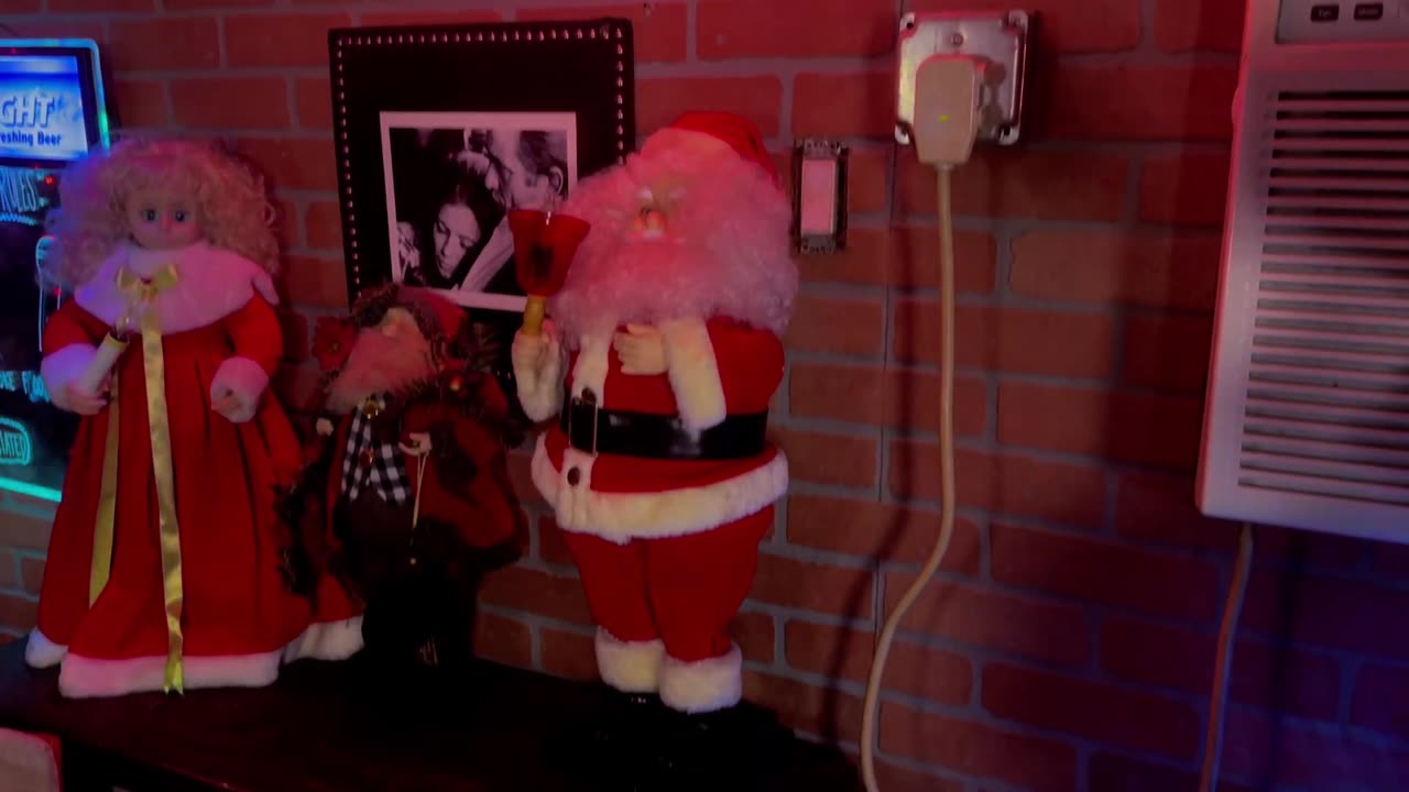 Ash Taylor - Santa Looked A Lot Like Daddy (Official Music Video)