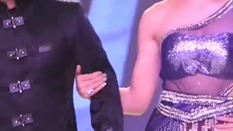 Guru randhawa and urvishi rautela cat walk together