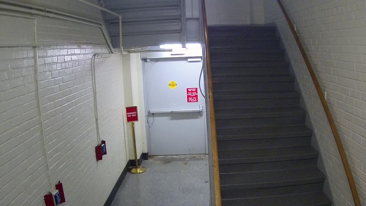3872FHOB01Stair8_2021-01-06_17h04min07s197ms.mp4