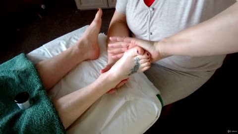 Relaxation with simple foot massage, lesson 5.