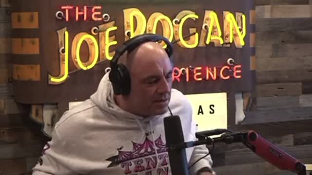 Joe Rogan Criticizes Media’s Ukraine Coverage [Pre And Post War]