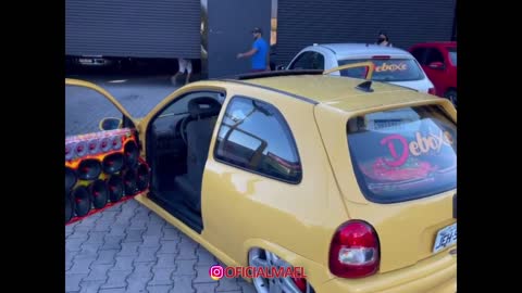 CORSA YOUNG DEBOXE COM 6 SUB E SUSPENSÃO AR