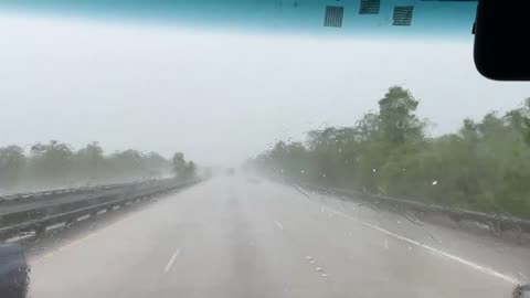 Crossing the Lake Pontchartrain I 10 westbound