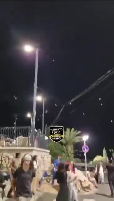 ⚡️Israeli settlers screaming and running in Meron during Hezbollah’s last attack