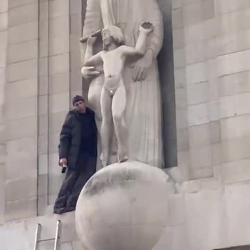 Man Smashes Eric Gill Pedo Statue On BBC Building