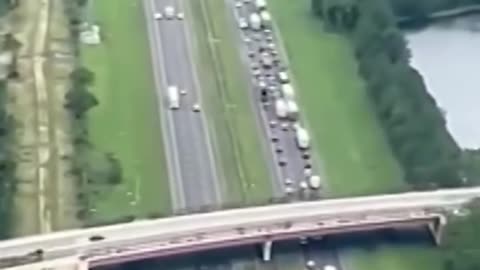 #Tampa highway overflows as people flee #HurricaneMilton