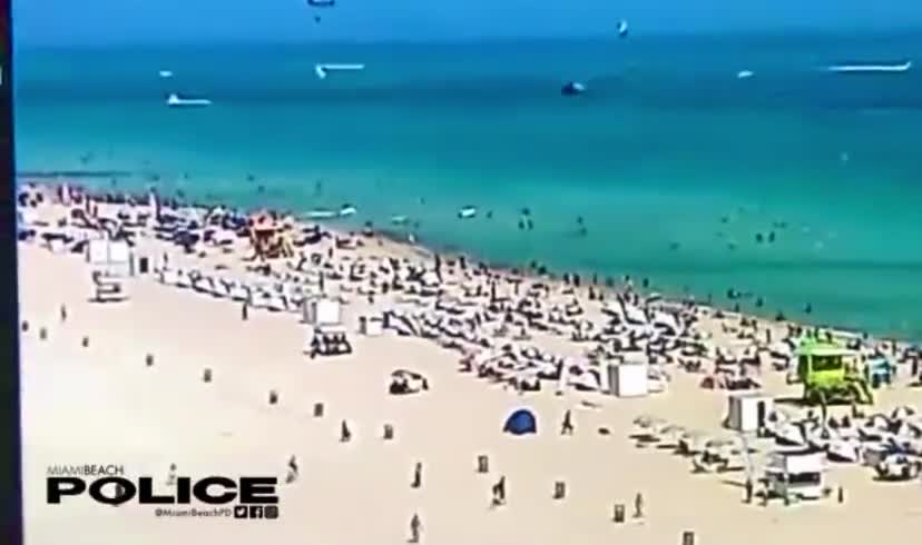 Helicopter crashes at Miami beach, 2 reportedly injured