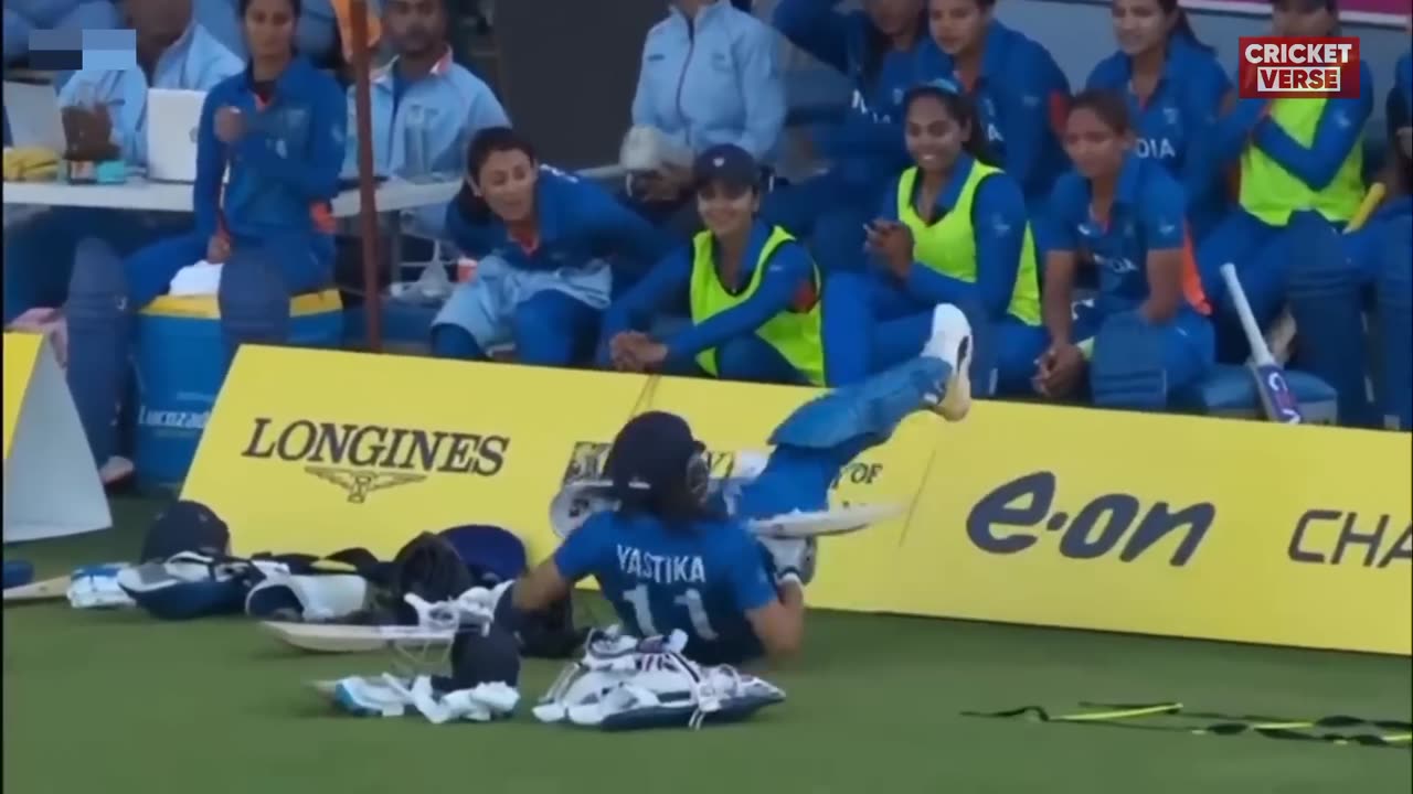 TOP 10 CRICKET FUNNY MOMENT