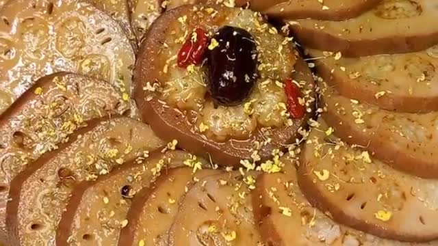 Sweet scented osmanthus and glutinous rice lotus root