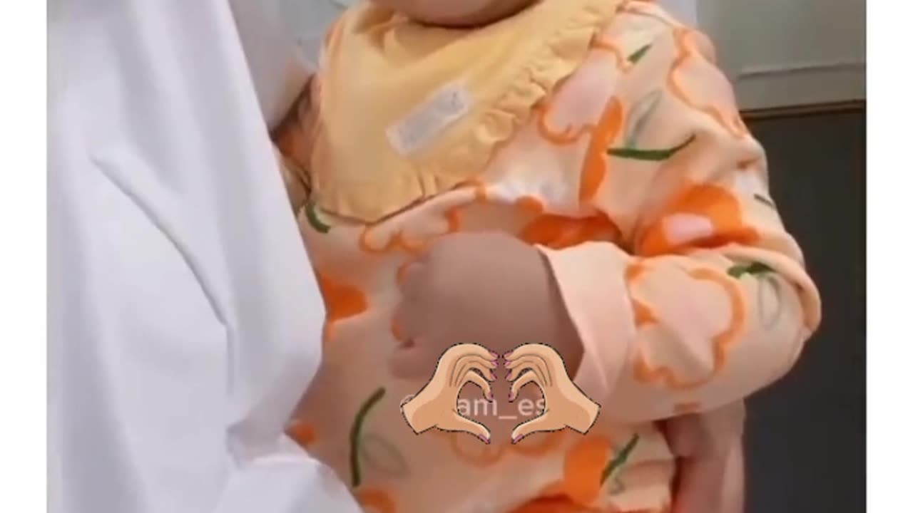 The cutest video you will on the Internet today😍❤️
