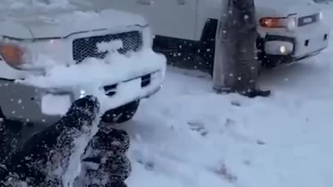 Snow in Saudi Arabia😳❄️ Many