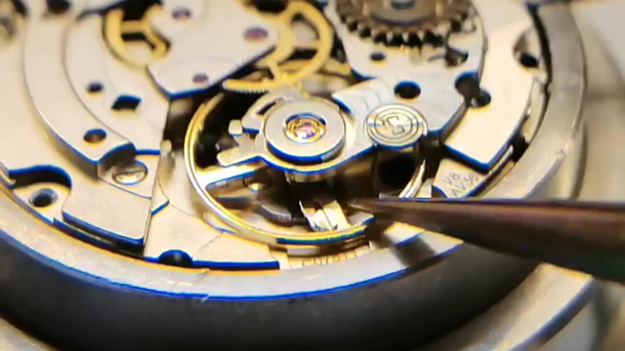 Tissot watch cleaning, oiling, maintenance, refurbishment, original watch repair in Xi’an old place