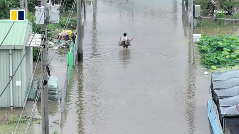 ‘200-year’ rains batter South Korea.mp4