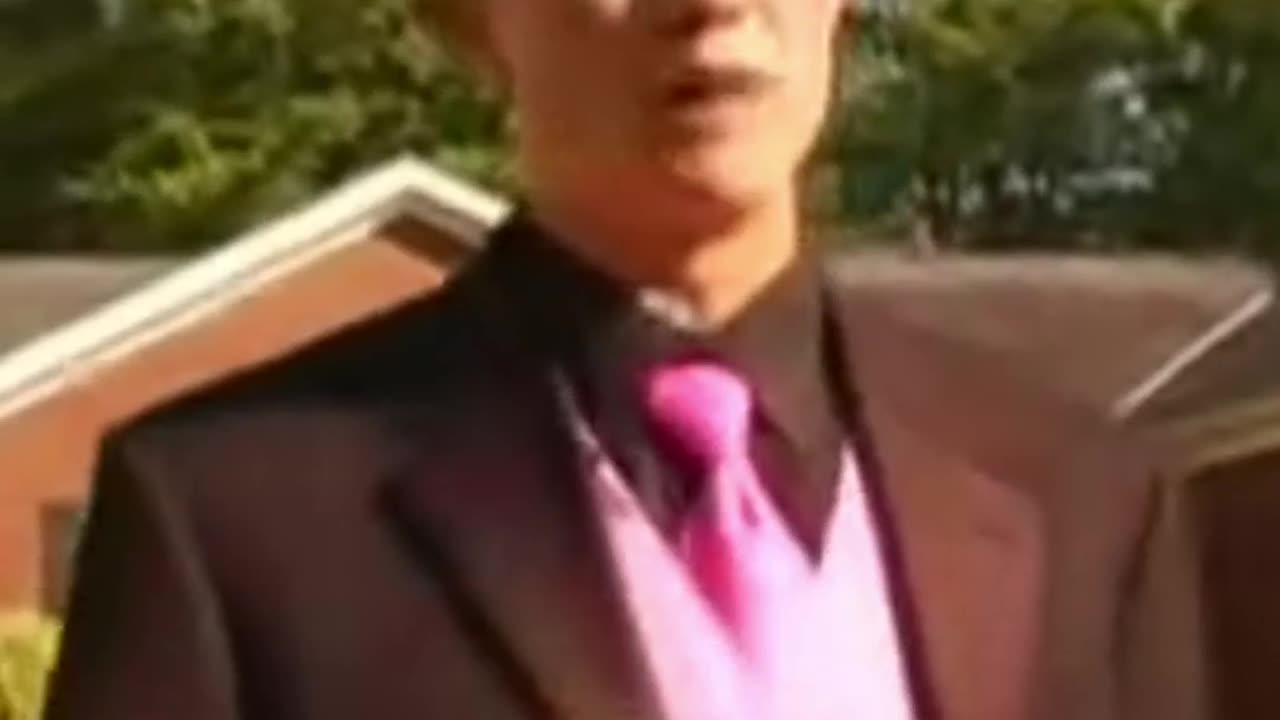 Going on a Surprise Prom Date with Taylor Swift!