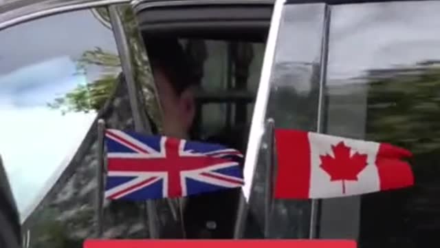 WEF Stooge Trudeau Gets Booed Mercilessly As He Smiles & Waves Like An Idiot