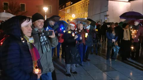 Eröffnung EDGAR, Andacht PHILIPP, Singen Weihnachtslieder - BAUTZEN, 25 12 2023, 151. MAHNWACHE 🕊