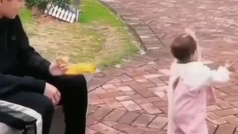OMG 😱 cute baby😍😘