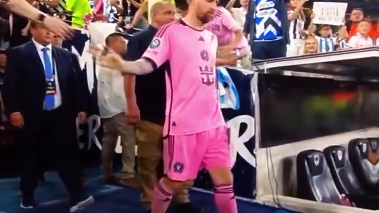 Humble messi gives fans what they've wanted