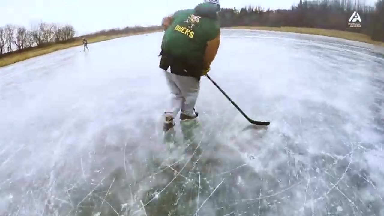 Racing the Clock and Sharks: Man Solves Rubik's Cube Underwater & More