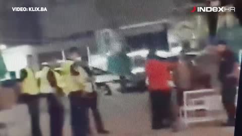 Policajac opalio šamar nepoznatom muškarcu