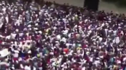 Breaking: Chaos erupts in Venezuelan capital