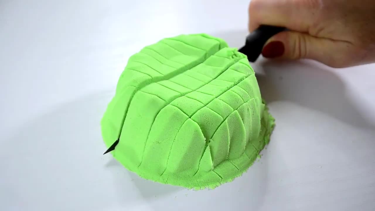 Krojenie piasku - Satisfying and Relaxing - Kinetic Sand - ASMR Mkm