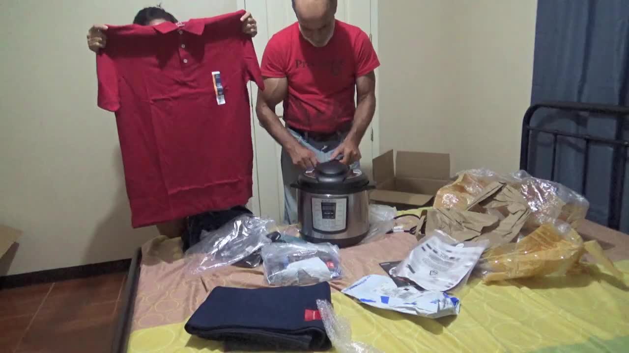 Dino D-Family Man in the Philippines-Surprise box unboxing