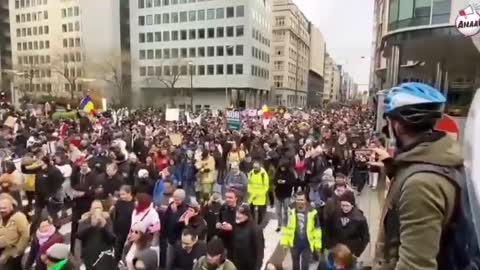 🇧🇪 Belgium, Firefighters and care workers
