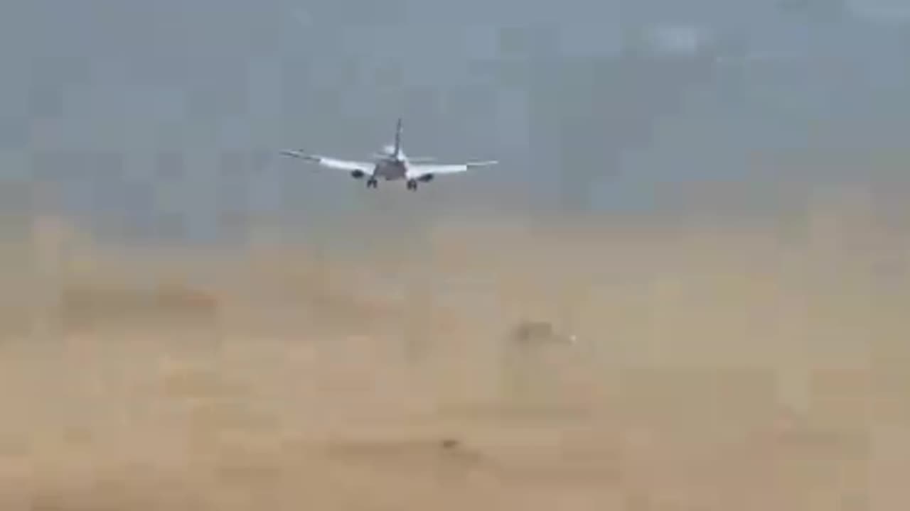 Utair airline Boeing almost lands on a runway under construction at Grozny Airport in Chechnya.