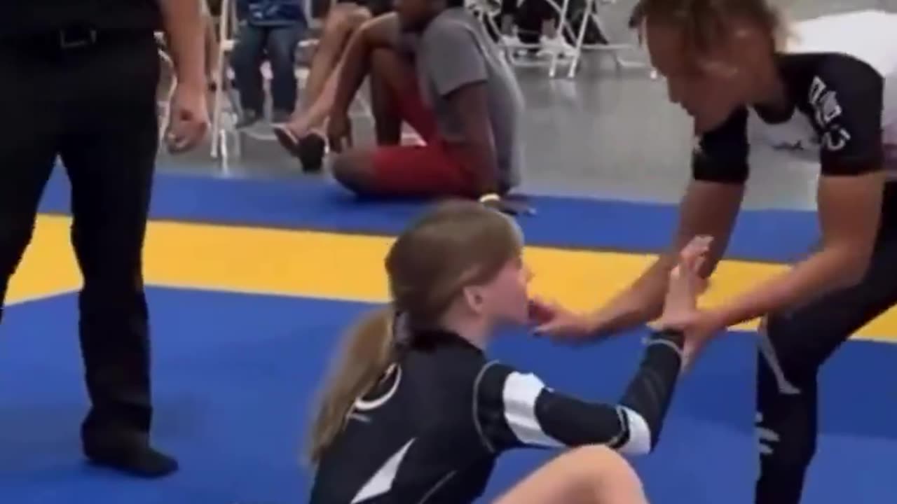 13-year-old kid wins against a black belt