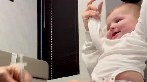 Sofia didn't even flinch because of this caring doctor! 💉