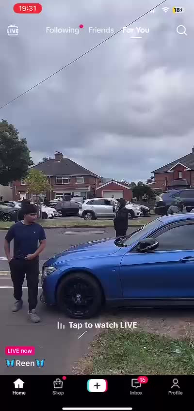 Hundreds of heavily armed Foreigners are blocking roads in Birmingham