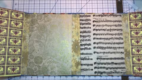 Episode 206 - Junk Journal with Daffodils Galleria - Lap Book Pt. 6