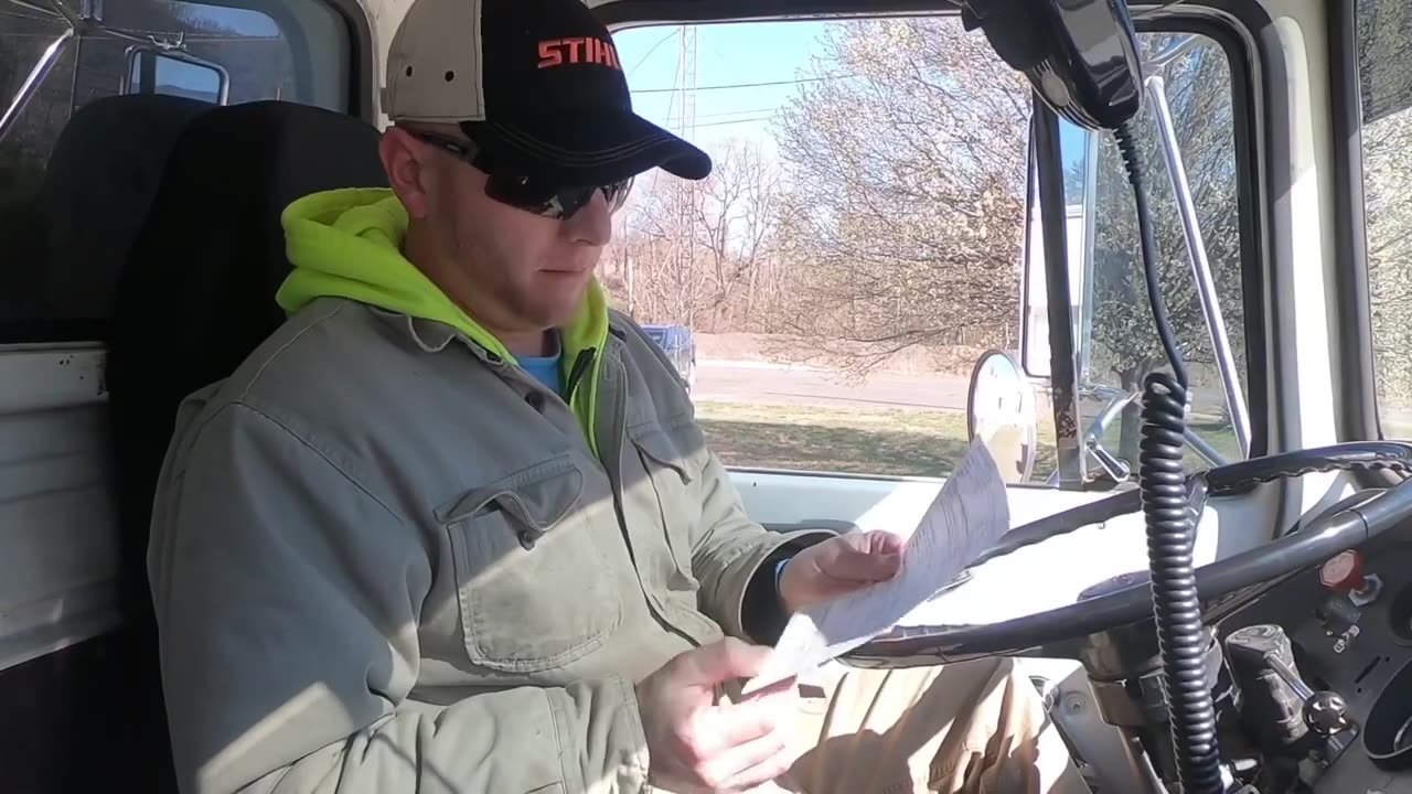 Driving dump truck to quarry