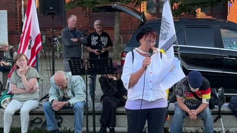 Greifswald - Angelika ist hier um nach dem Rechten zu schauen 29-07-2024