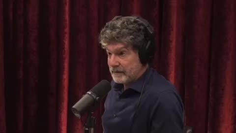 Bret Weinstein tells Joe Rogan he thinks Trump can Restore the Republic