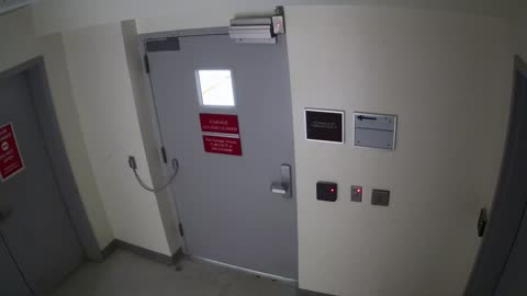 5180CHOBBANorthLobbyStair8_2021-01-06_19h20min03s513ms.mp4