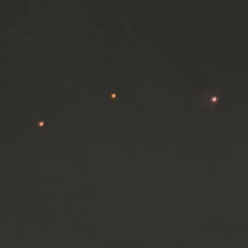 Family records UFOs (Trindade) flying over Houston in Texas