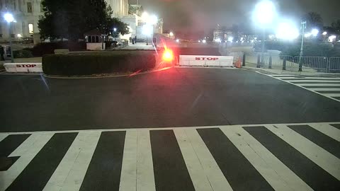 0687USCG00K25SouthBarricadePlaza_2021-01-05_04h00min00s080ms.mp4