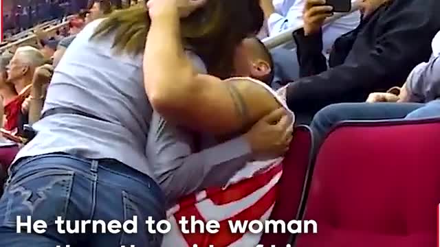 GUY FINDS NEW LOVE AFTER POST-KISS CAM