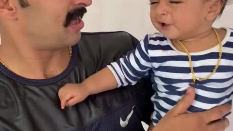 DAD SHAVES BEARD SCARES BABY
