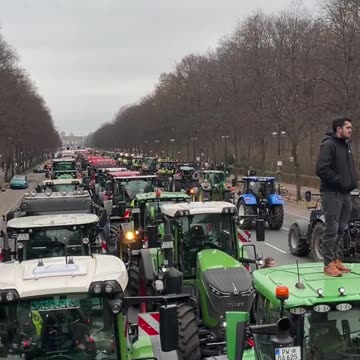 Farmers in Berlin en masse today demanding the government withdraw plans to ..