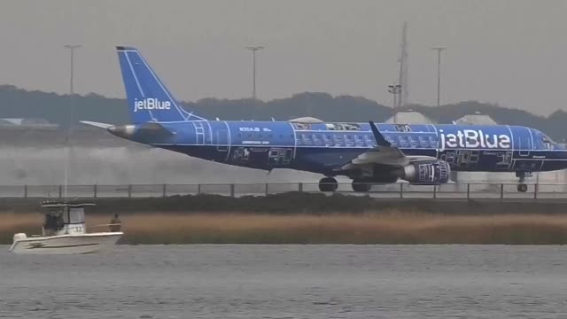 4K JetBlue "Blueprint" Livery JFK 4L Awesome Departure