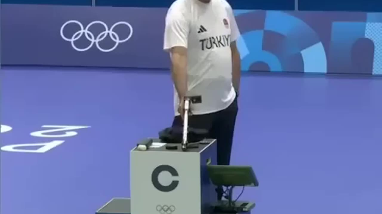 He's like a retired hitman, Turkish shooter Yusuf Dikec Paris Olympics 2024