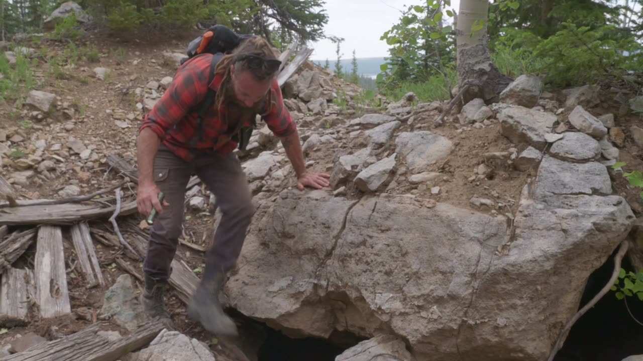 Mystery at Blind Frog Ranch S04E05