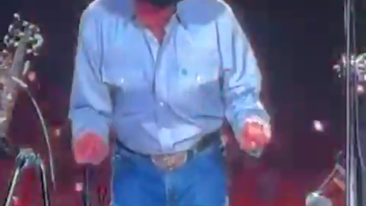 Country music icon George Strait performs Trump dance