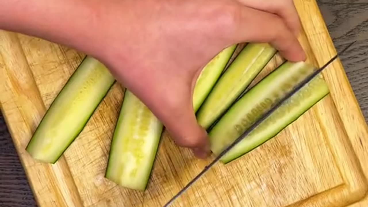 how to store cucumber?