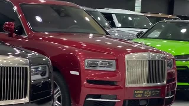 Rolls-Royce best of the world car red colour all showroom