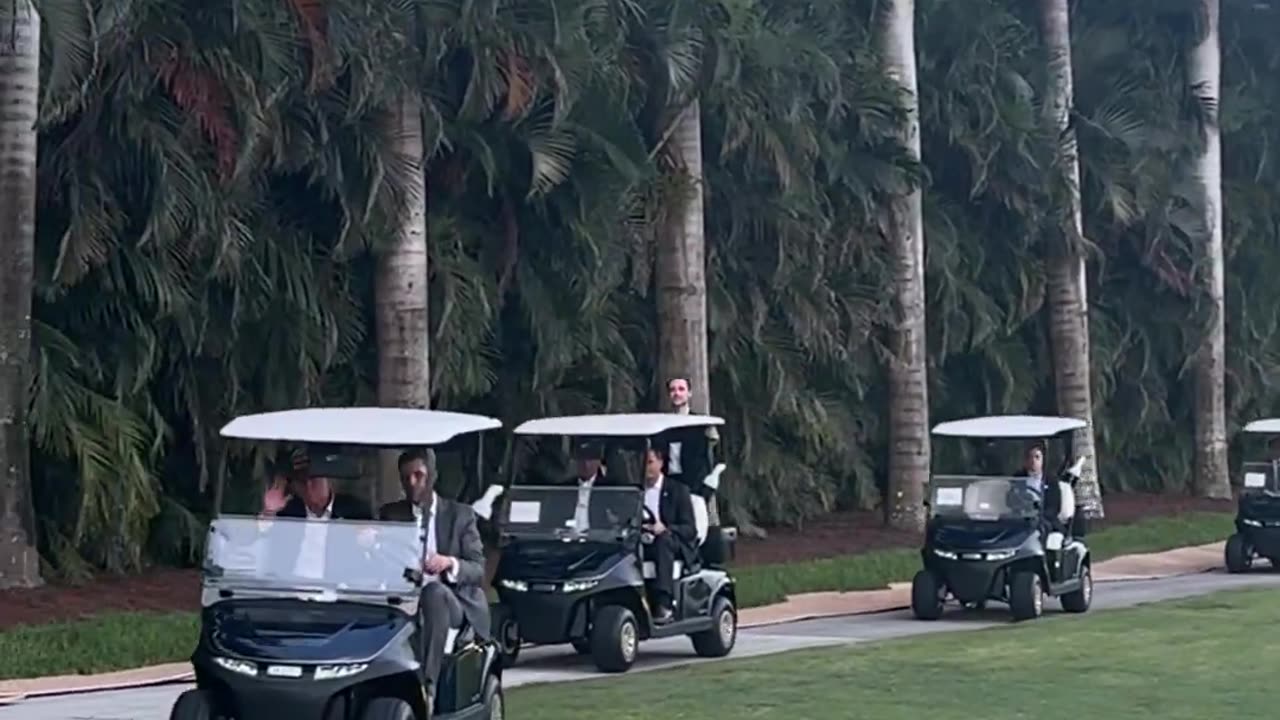 🚗 GOLF CART MOTORCADE LED BY ERIC AND PRESIDENT TRUMP! 🇺🇸